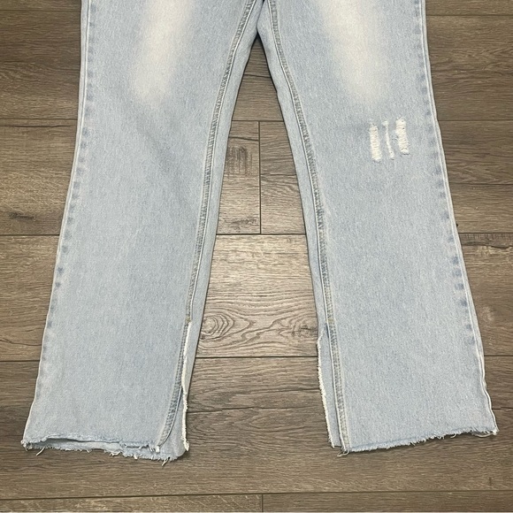 Avec Les Filles Distressed Jeans with Slit Hem in Powder Blue Light Wash Sz 30 - Picture 4 of 11